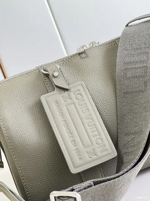 KEEPALL LOUIS CITY VUITTON 0615